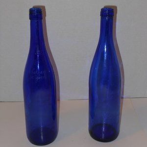 GLASS BLUE VASE SET